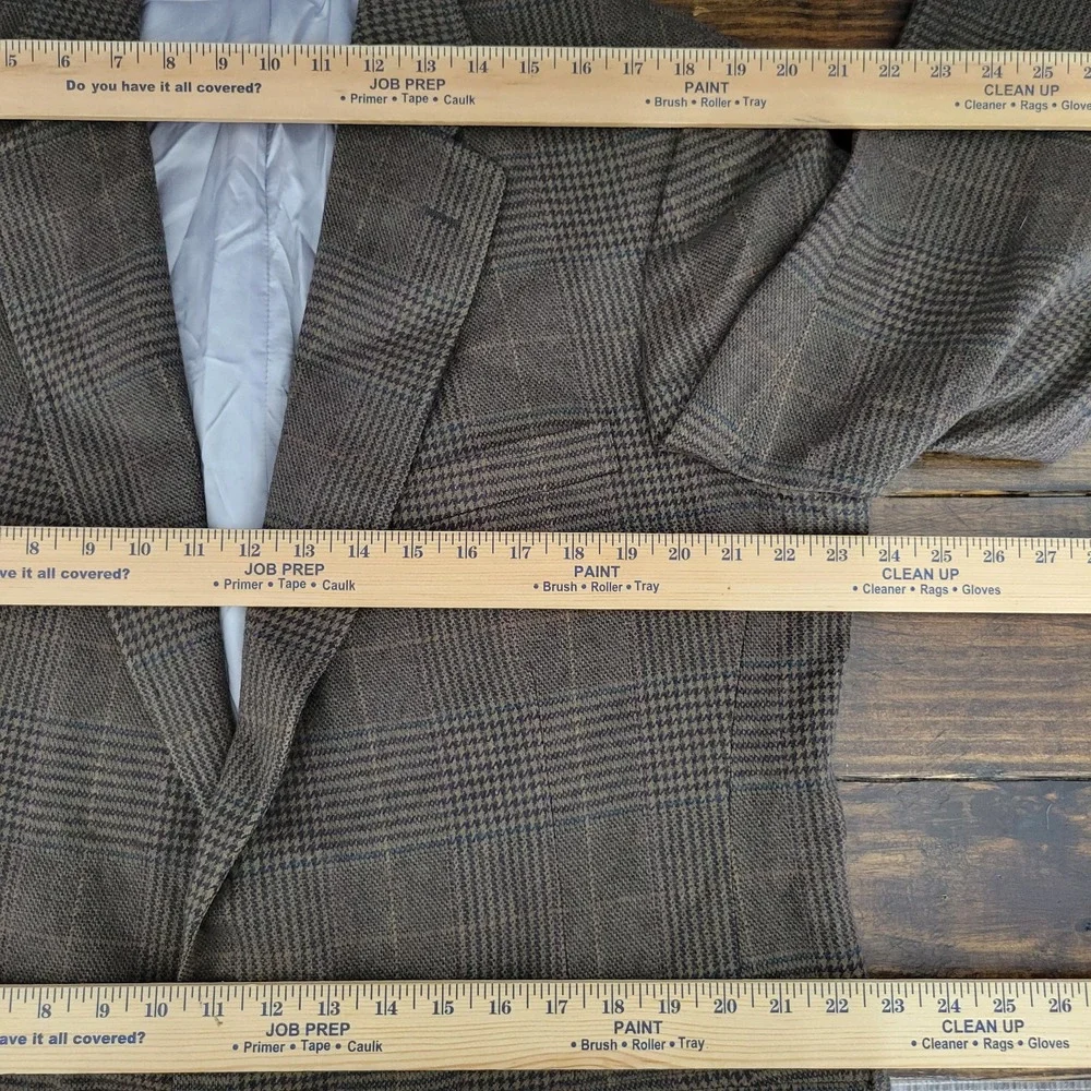 VTG JOS A BANK Men's Sport Coat Blazer Two Button Brown Plaid Wool Size 46R‎
